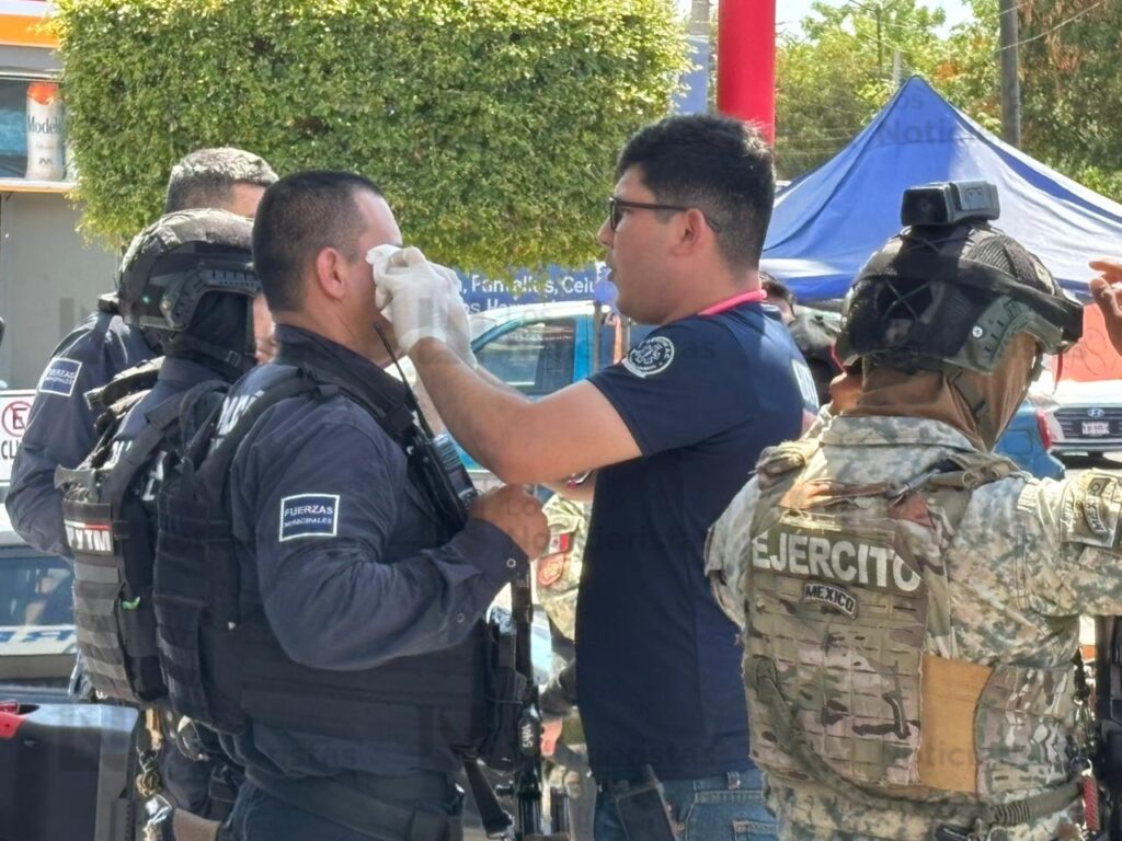 Choque entre patrulla municipal y vehículo deja un policía y una mujer heridos leves en la CNOP de Culiacán