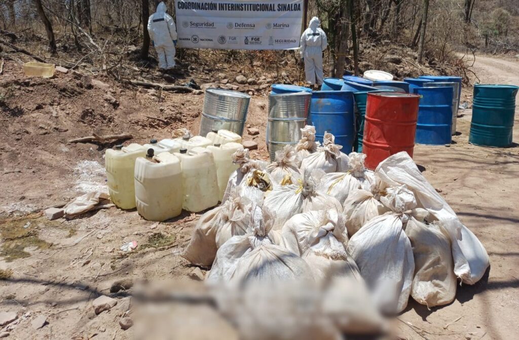 Asestan golpe de más de 923 mdp al crimen organizado; inhabilitan tres laboratorios clandestinos en Sinaloa
