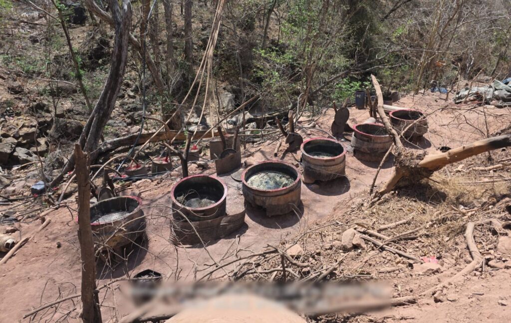 Asestan golpe de más de 923 mdp al crimen organizado; inhabilitan tres laboratorios clandestinos en Sinaloa