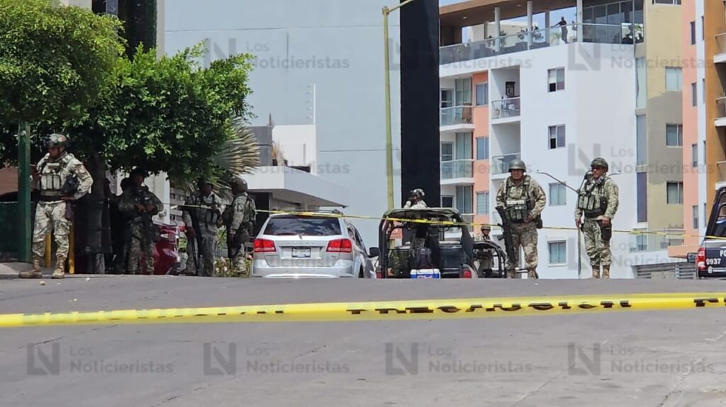 Frente a la parroquia de la Divina Misericordia en el sector Cañadas de Culiacán, ejecutan a un hombre en plena ceremonia religiosa