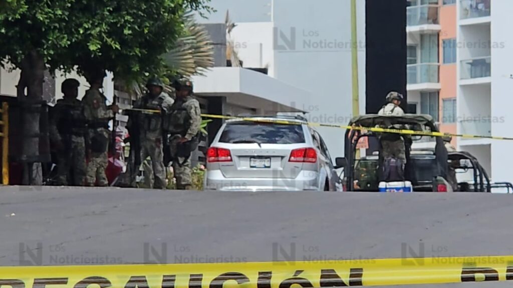 Frente a la parroquia de la Divina Misericordia en el sector Cañadas de Culiacán, ejecutan a un hombre en plena ceremonia religiosa