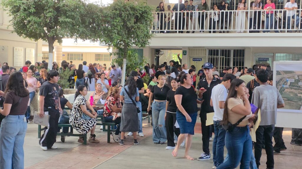 Cerca de 50 mil estudiantes presentan el Examen de Admisión y Diagnóstico para el ciclo escolar 2026-2027 en la UAS