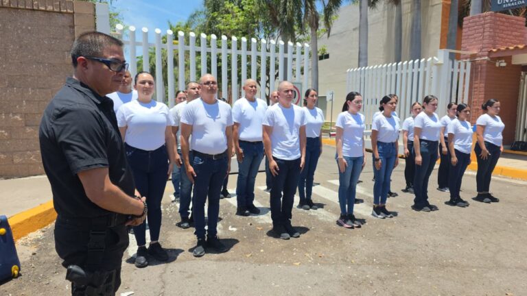 Dan la bienvenida a 23 nuevos aspirantes a las Unidades de Policía Preventiva y de Vialidad en Culiacán, Sinaloa Dan la bienvenida a 23 nuevos aspirantes a las Unidades de Policía Preventiva y de Vialidad en Culiacán, Sinaloa