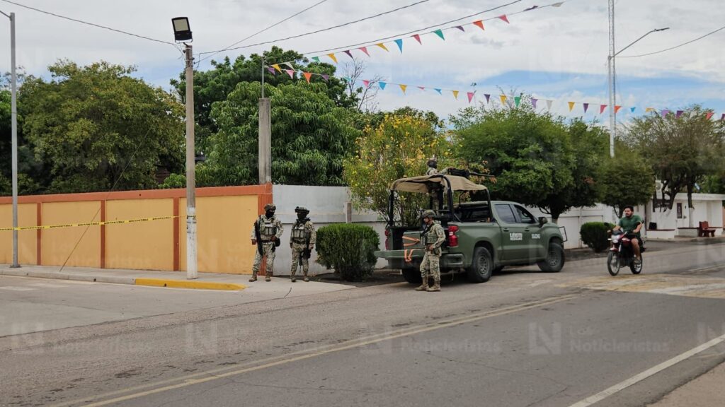 Abandonan a dos hombres asesinados en la plazuela de Tepuche de Culiacán
