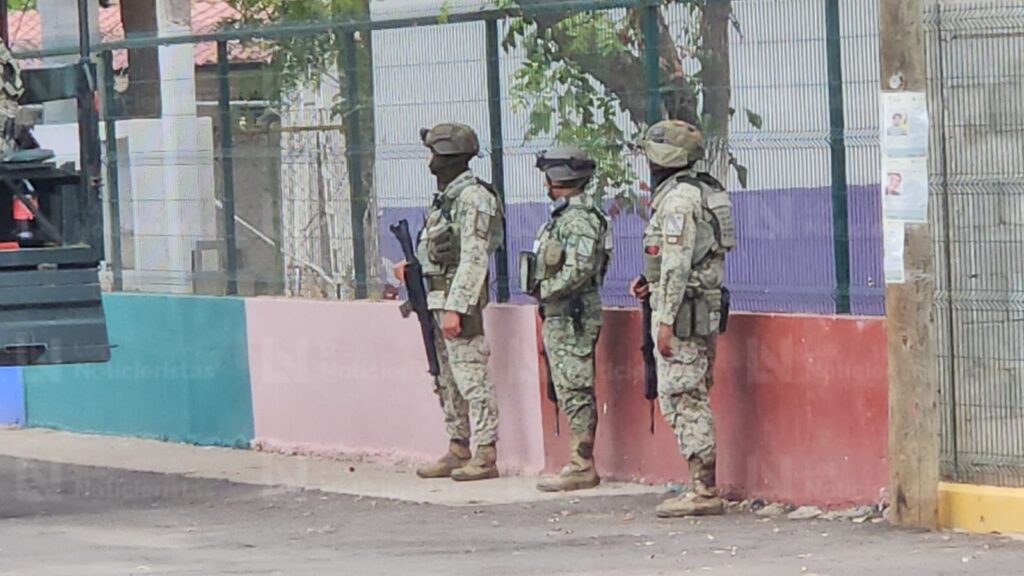 Abandonan a dos hombres asesinados en la plazuela de Tepuche de Culiacán
