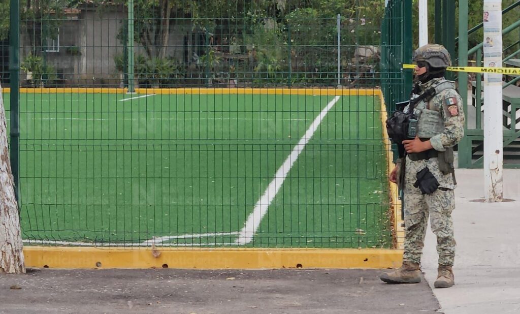 Abandonan a dos hombres asesinados en la plazuela de Tepuche de Culiacán