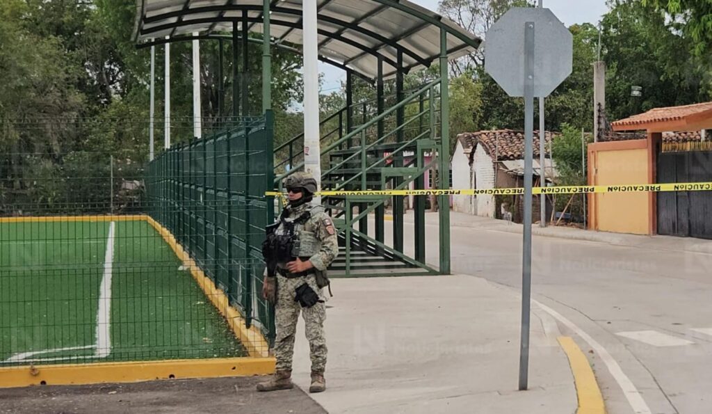 Abandonan a dos hombres asesinados en la plazuela de Tepuche de Culiacán