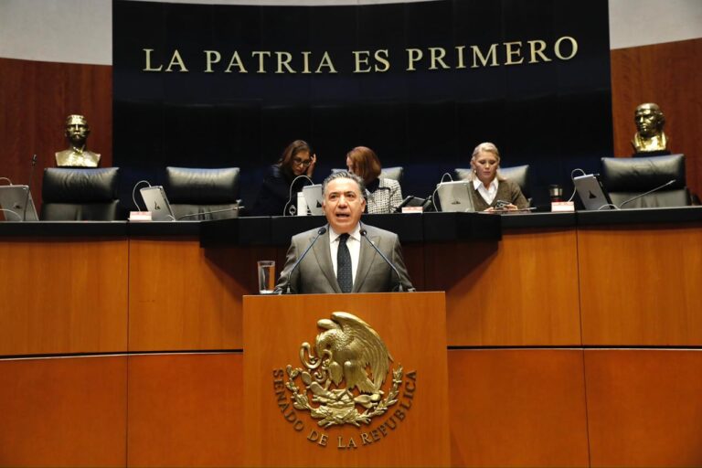 Enrique Inzunza pide licencia en el Senado; lo suplirá Omar López Campos, quien dejaría la Secretaría del Bienestar en Sinaloa Enrique Inzunza pide licencia en el Senado; lo suplirá Omar López Campos, quien dejaría la Secretaría del Bienestar en Sinaloa