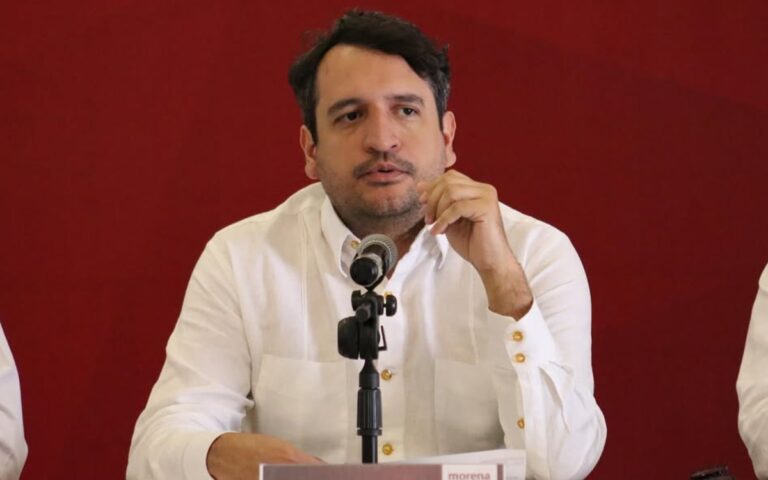 ‘Andy’ López Beltrán, hijo de AMLO buscará ser diputado por Tabasco; deja su cargo en Morena ‘Andy’ López Beltrán, hijo de AMLO buscará ser diputado por Tabasco; deja su cargo en Morena