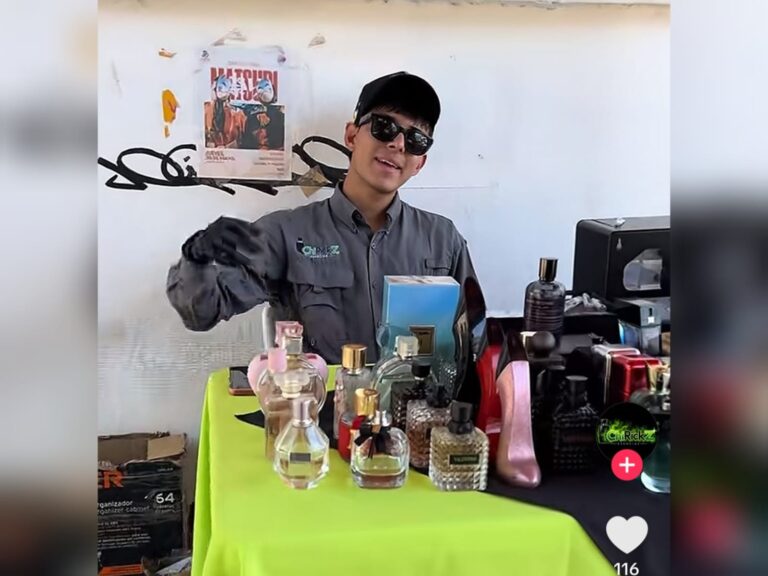 ¡A $20 pesos la rociada de perfume! Joven se hace viral por su forma de comercializar fragancias en Culiacán ¡A $20 pesos la rociada de perfume! Joven se hace viral por su forma de comercializar fragancias en Culiacán
