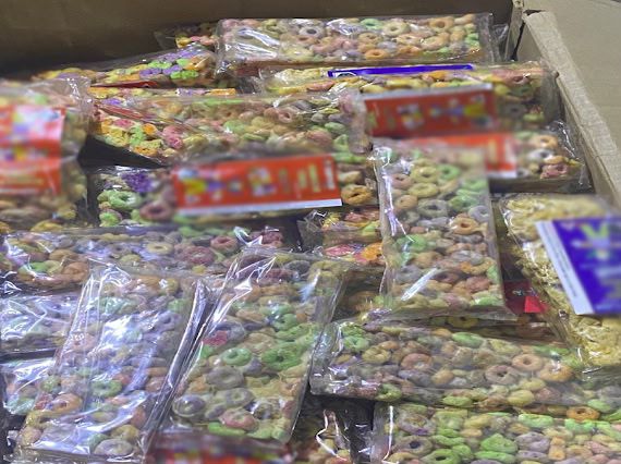 Tras cateo en Culiacán, decomisan más de 13 mil cigarros de mariguana y hasta golosinas de cannabis Tras cateo en Culiacán, decomisan más de 13 mil cigarros de mariguana y hasta golosinas de cannabis