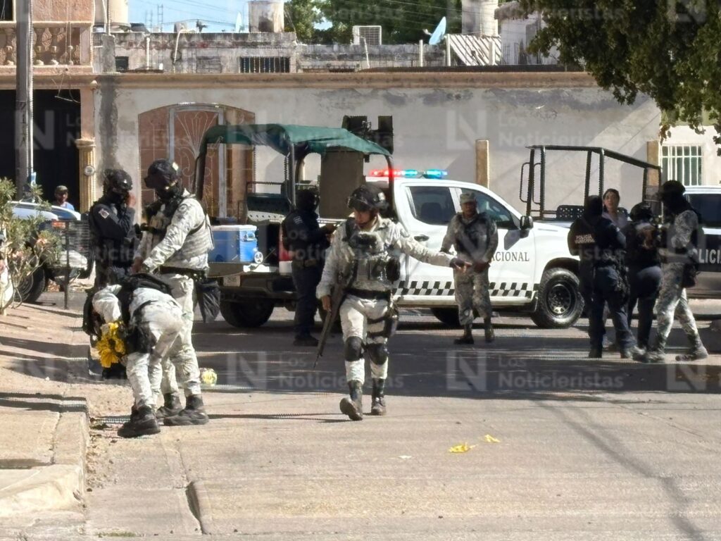 Atacan a balazos y queman la entrada de una casa en la colonia Ignacio Allende de Culiacán