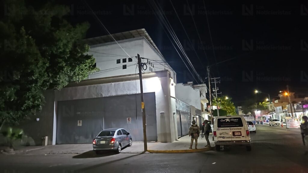 Hay detenidos y un muerto: Ataque a balazos en estacionamiento de funeraria de Culiacán desata persecución