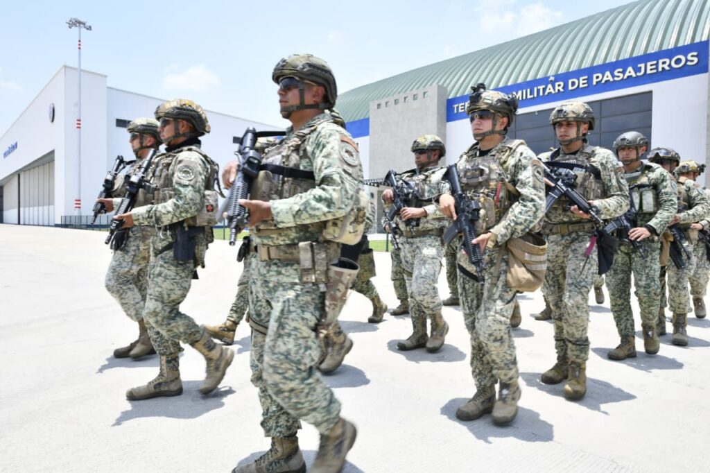 Arriban 900 elementos del Cuerpo de Fuerzas Especiales del Ejército Mexicano a Culiacán, Sinaloa
