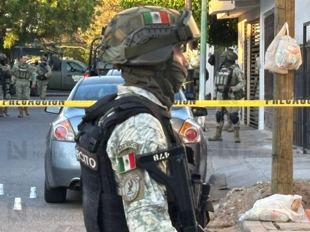 Ejecutan a balazos a una mujer a bordo de un vehículo en el fraccionamiento Rincón del Humaya de Culiacán