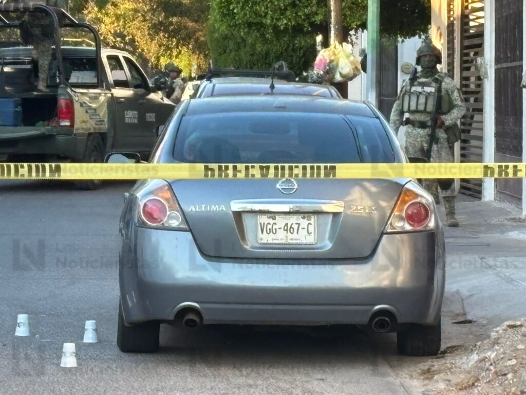 Ejecutan a balazos a una mujer a bordo de un vehículo en el fraccionamiento Rincón del Humaya de Culiacán