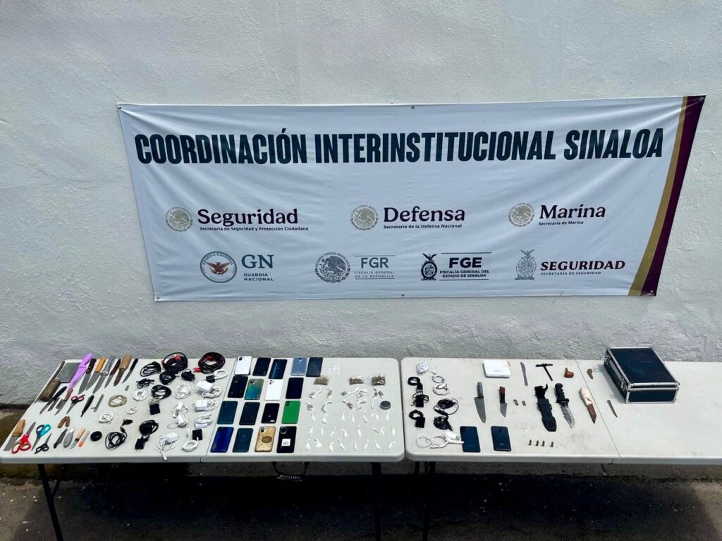 Aseguran equipos de comunicación, presunta droga, cartuchos y objetos punzocortantes en el penal de Aguaruto, Culiacán, Sinaloa