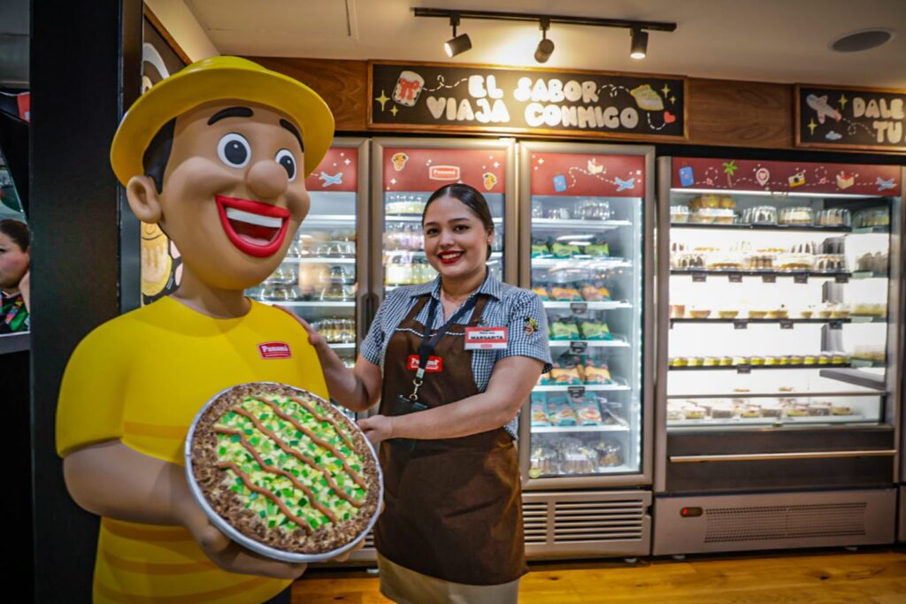 ¡Llévate un pay de guayaba! El sabor de Panamá despega desde Culiacán, Sinaloa; abre sucursal en la sala de abordaje del aeropuerto