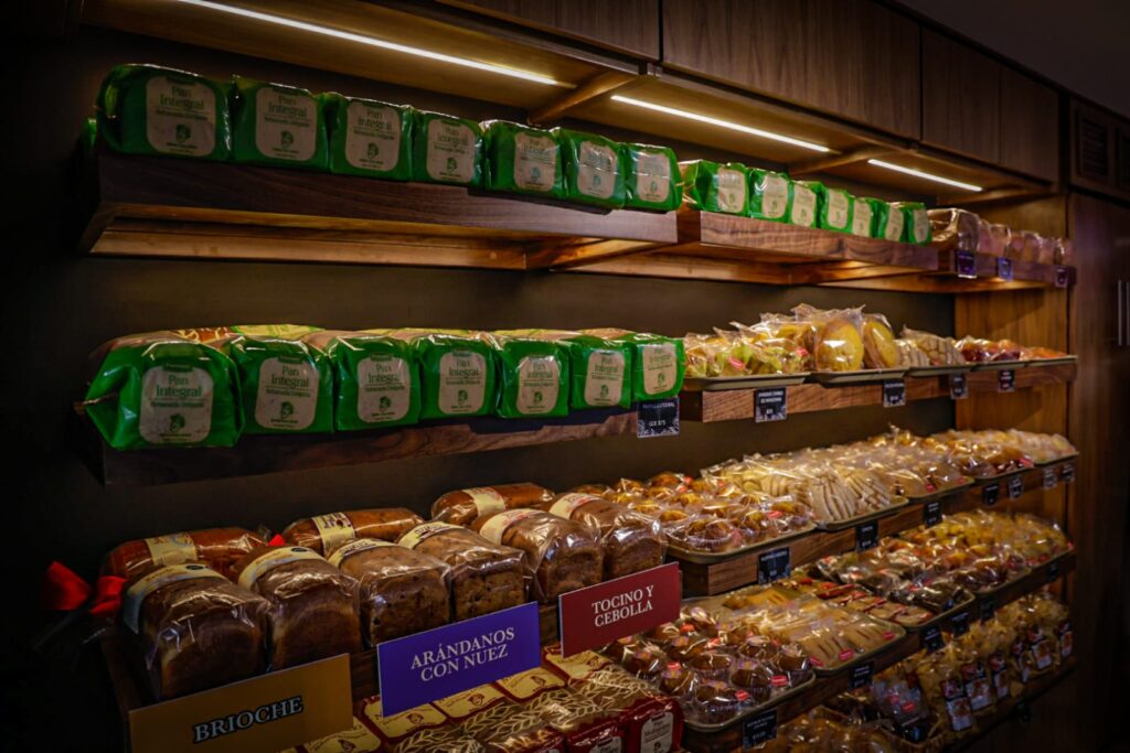 ¡Llévate un pay de guayaba! El sabor de Panamá despega desde Culiacán, Sinaloa; abre sucursal en la sala de abordaje del aeropuerto