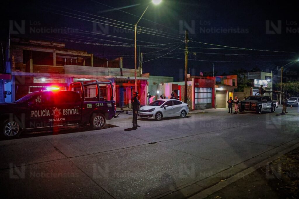 Dejan corona fúnebre en casa de la diputada del PRI Paola Gárate en Culiacán, Sinaloa