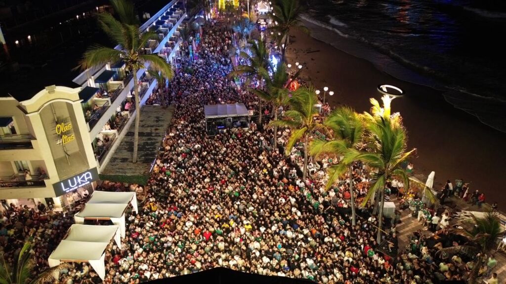 ¡Se te nota, Mazatlán, Sinaloa! Guaynaa desata la fiesta mundialista y pone a bailar a miles en Olas Altas