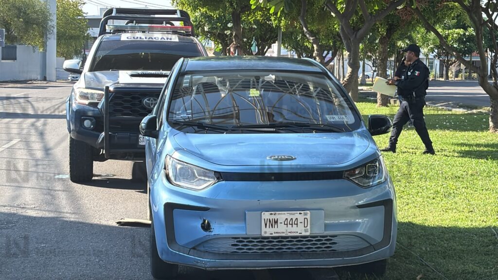 Privan de la libertad al conductor de un vehículo eléctrico frente al Tec de Culiacán