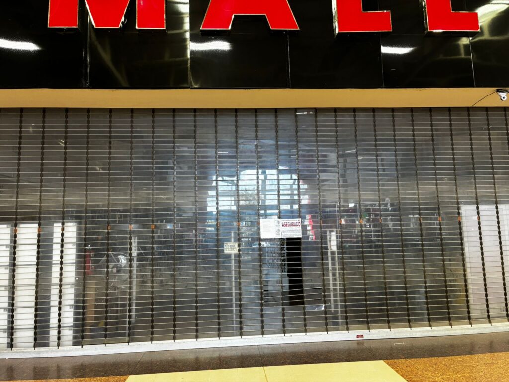FGR clausura tienda china en Los Mochis, Sinaloa