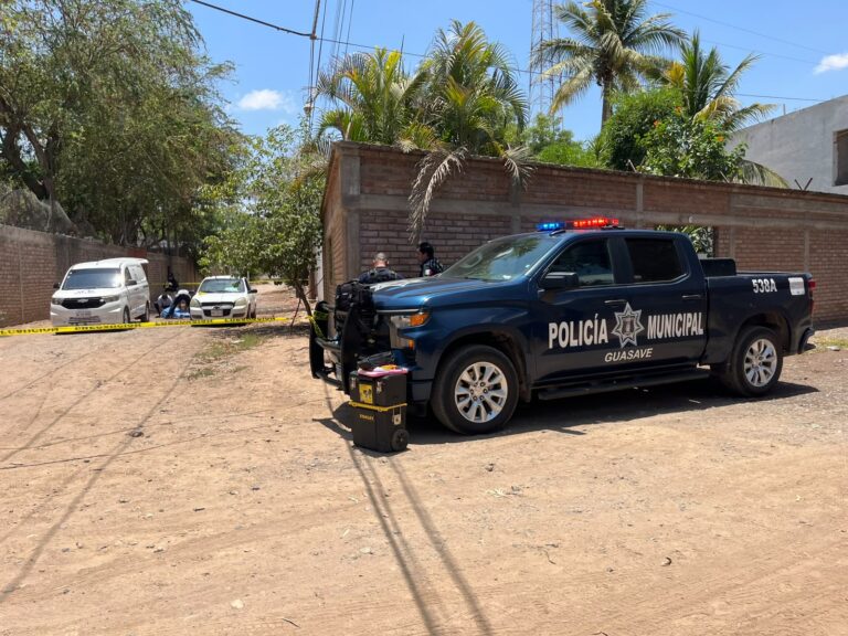 Muere joven al sufrir descarga eléctrica cuando laboraba para una empresa telefónica en Guasave, Sinaloa Muere joven al sufrir descarga eléctrica cuando laboraba para una empresa telefónica en Guasave, Sinaloa