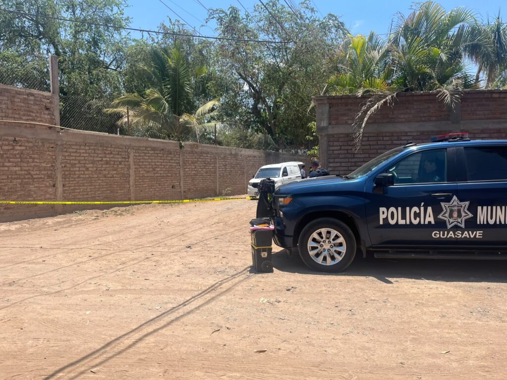 Muere joven al sufrir descarga eléctrica cuando laboraba para una empresa telefónica en Guasave, Sinaloa