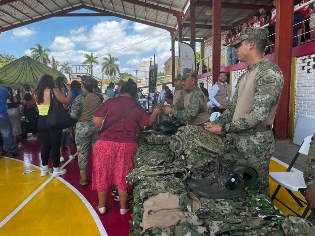 Ángel, el niño de Villa Unión, Mazatlán, Sinaloa, que sueña con ser soldado y conmovió a militares durante Jornada de Paz