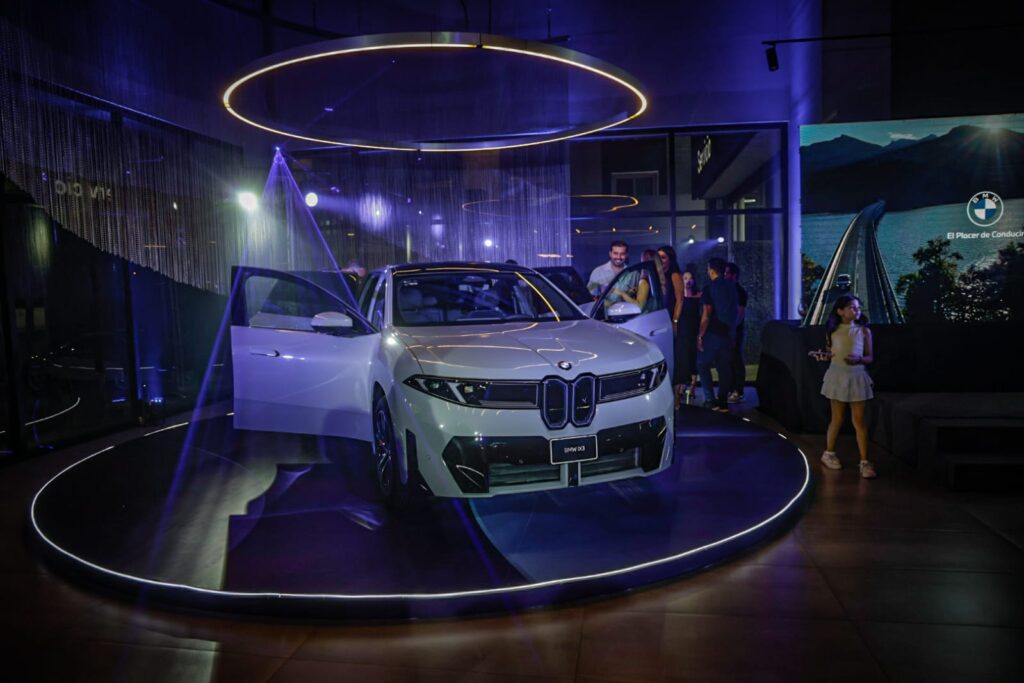 Llega a Culiacán la BMW iX3 50 xDrive 2027: nuevo modelo totalmente eléctrico