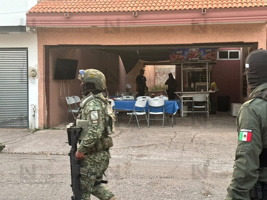 Atacan a balazos a joven marisquero en su negocio en la colonia 21 de Marzo en Culiacán, Sinaloa