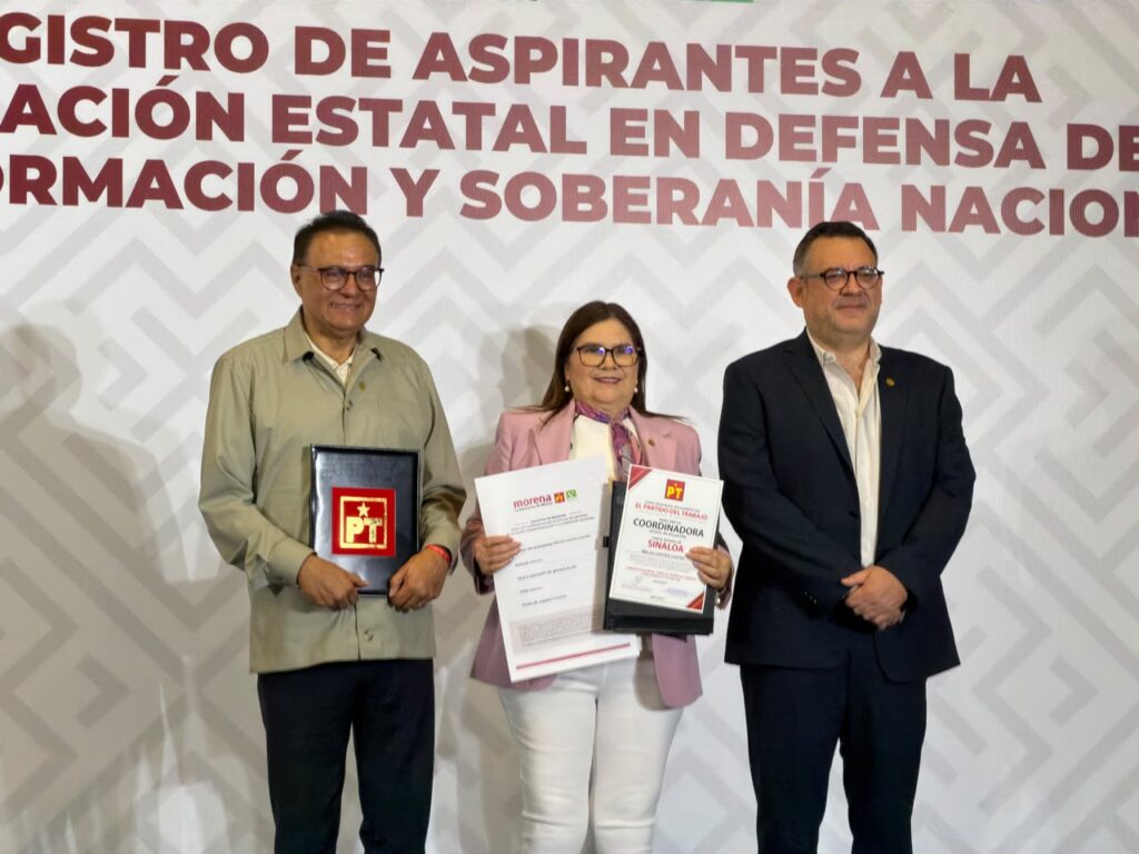 ¡Fue la primera! Imelda Castro llega con porra y se registra primero en el proceso interno de Morena