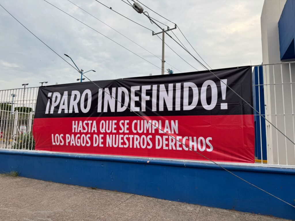 ¡Inicia paro de labores indefinido en la UAS!; Sindicalizados exigen a la Federación liberación de recursos para el pago de sus prestaciones