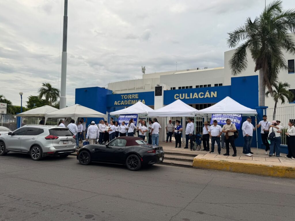 ¡Inicia paro de labores indefinido en la UAS!; Sindicalizados exigen a la Federación liberación de recursos para el pago de sus prestaciones