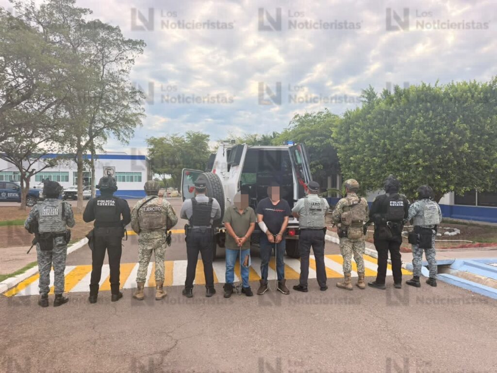 Trasladan vía aérea a Misael “N”, alias “El Güero Pink”, y a Hilario “N”, exjefe policiaco de Escuinapa, de Culiacán al penal del Altiplano en el Edomex