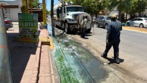 “La peste ya no se aguanta”: en Los Mochis vecinos y comerciantes de Praderas de Villa amenazan con bloquear el Pedro Anaya por derrames de aguas negras