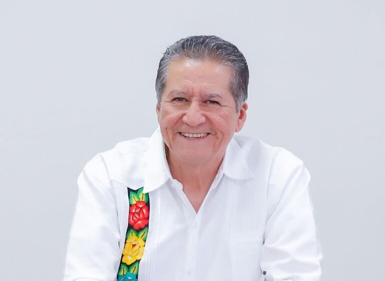 Renuncia Feliciano Castro a la Secretaría de Economía de Sinaloa
