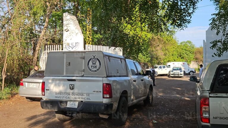 Pierde la vida trabajador del ISSSTE al caer del techo de un almacén en Culiacán Pierde la vida trabajador del ISSSTE al caer del techo de un almacén en Culiacán