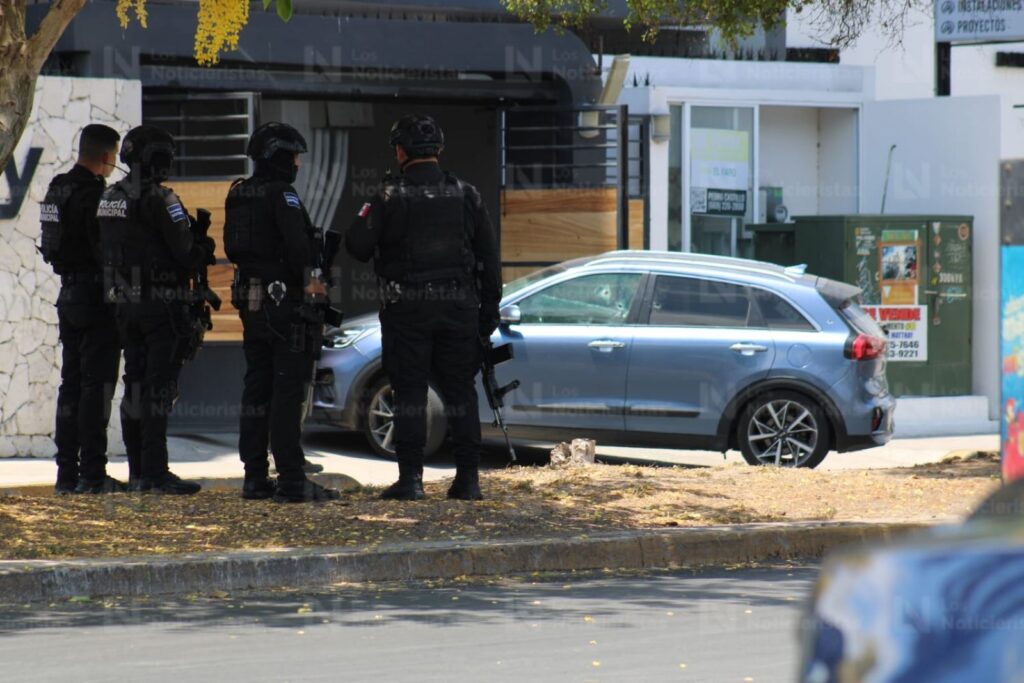 Ejecutan a balazos a un hombre cuando intentaba ingresar a departamentos en Mazatlán, Sinaloa