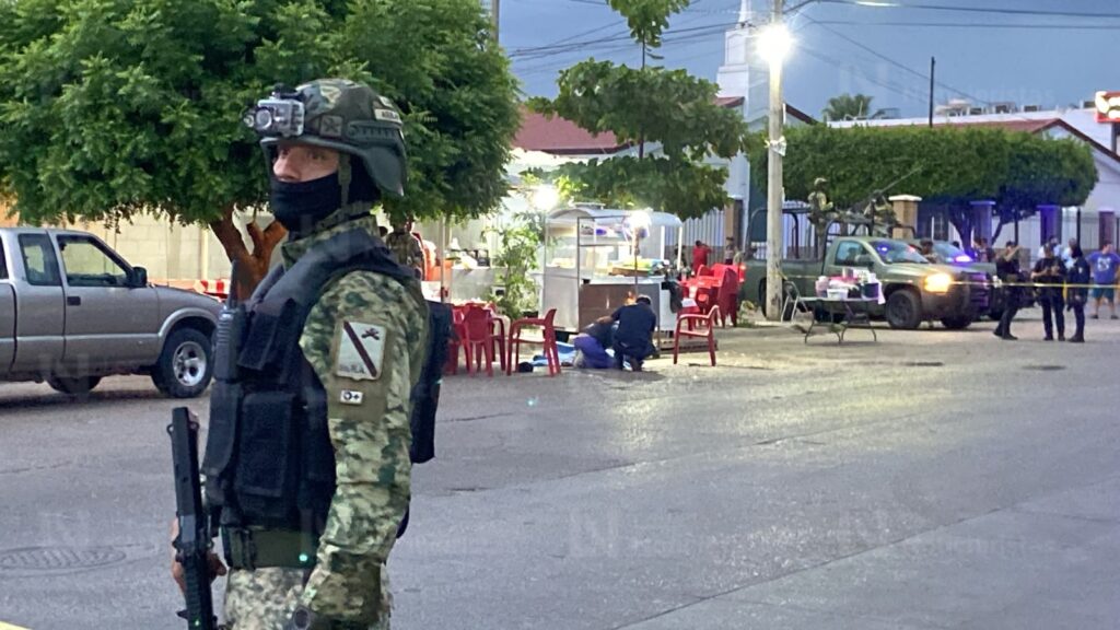 Ataque armado en una taquería deja un hombre fallecido y un trabajador herido por esquirla en el sector Barrancos de Culiacán