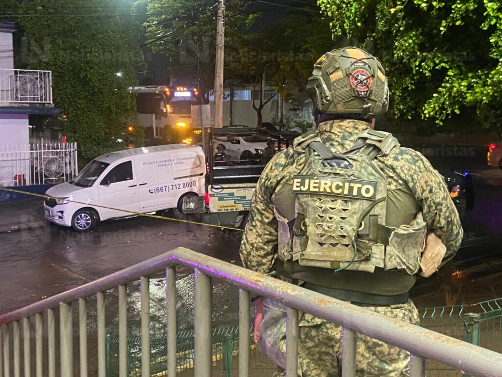 En la segunda planta de un domicilio ejecutan a balazos a un joven en la colonia Emiliano Zapata de Culiacán