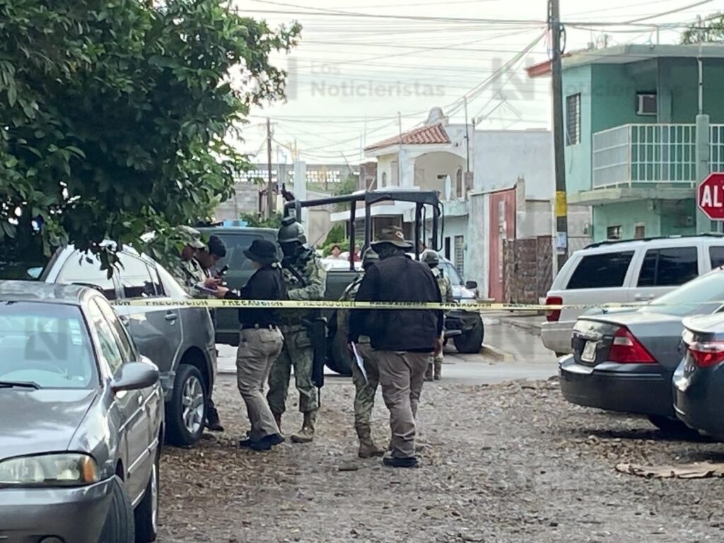 Ataque armado deja un hombre herido y dos vehículos baleados en la colonia Salvador Alvarado de Culiacán