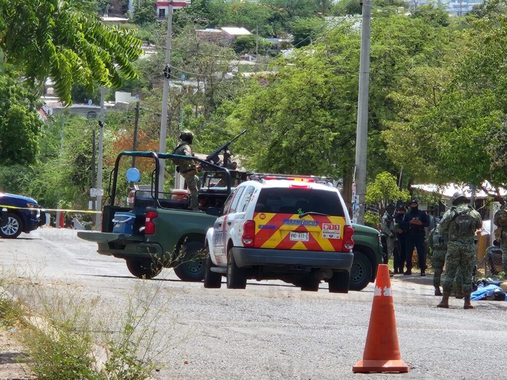 Motociclista es ejecutado a balazos frente a primaria y a metros de una iglesia en la colonia Independencia de Culiacán, Sinaloa