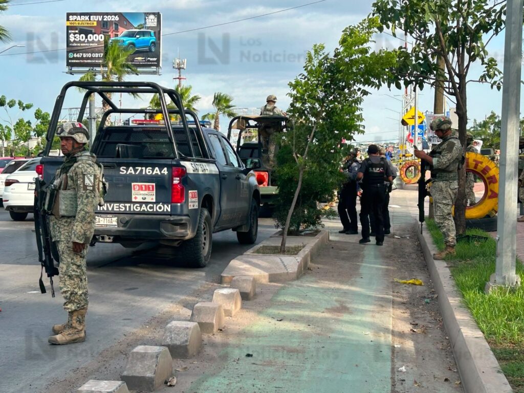 Ejecutan a balazos a dos hombres en una llantera ubicada por el Rolando Arjona, sector Villas del Río de Culiacán