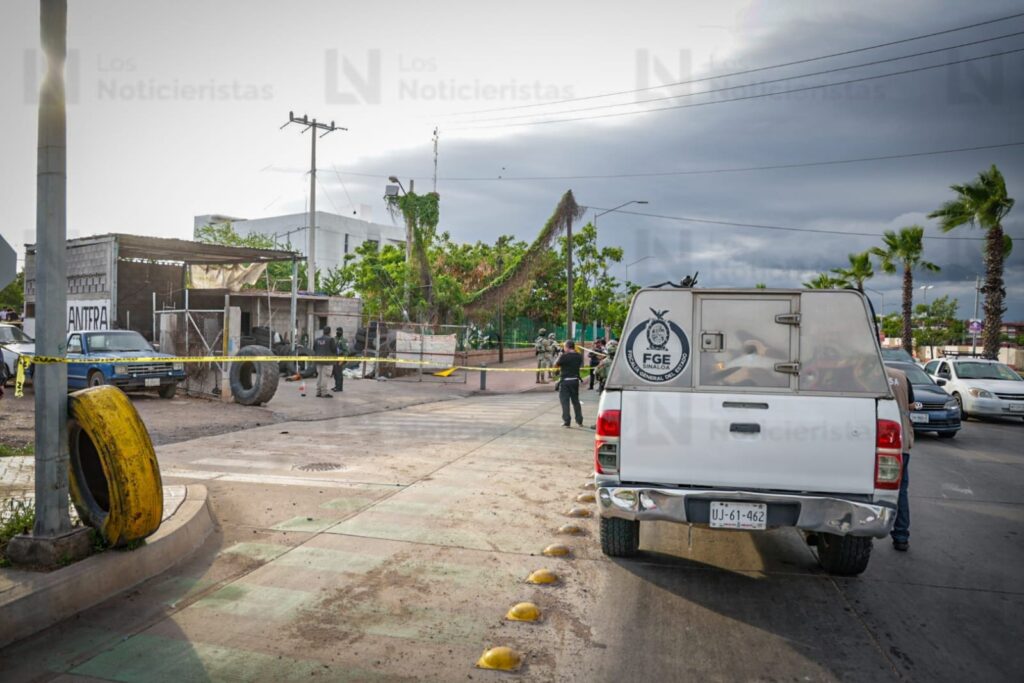 Ejecutan a balazos a dos hombres en una llantera ubicada por el Rolando Arjona, sector Villas del Río de Culiacán
