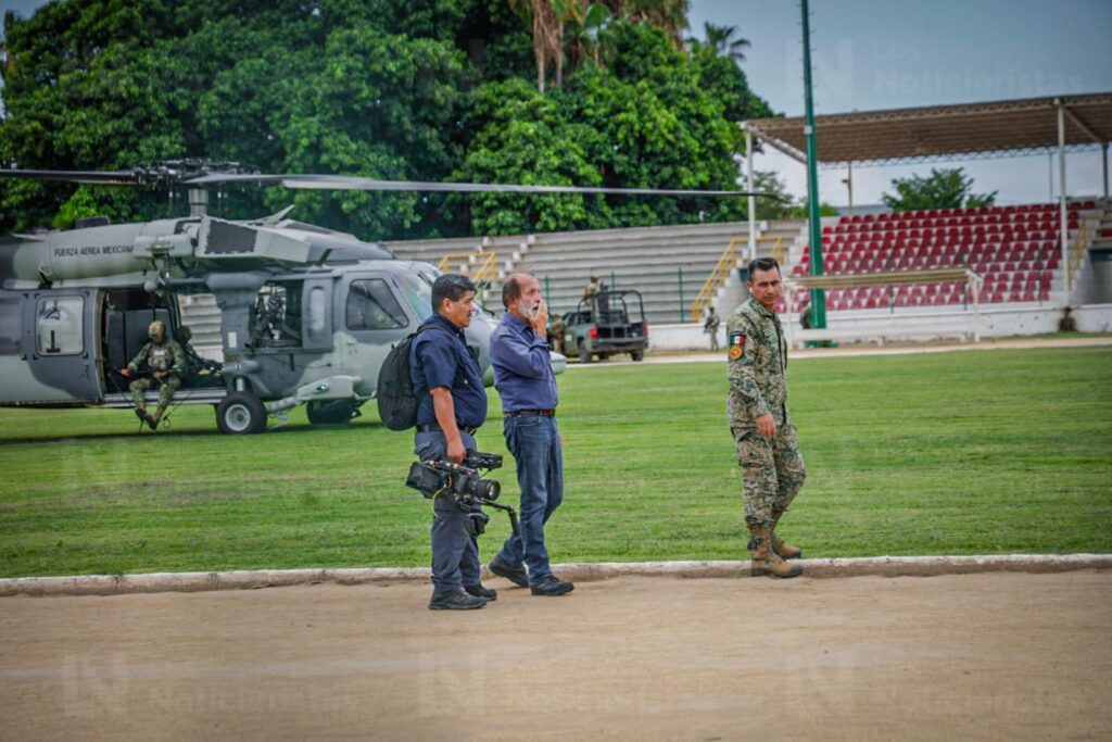 ¡Eran grabaciones! Megamovilización del Ejército en Navolato era por Epigmenio Ibarra, conocido productor y periodista