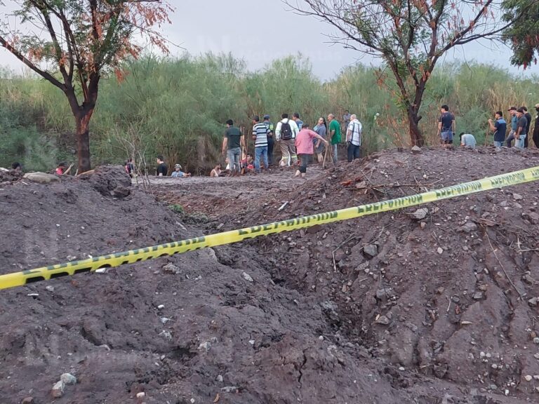 Tragedia en Guamúchil: tres menores pierden la vida tras colapsar una barda junto al arroyo El Zopilote Tragedia en Guamúchil: tres menores pierden la vida tras colapsar una barda junto al arroyo El Zopilote