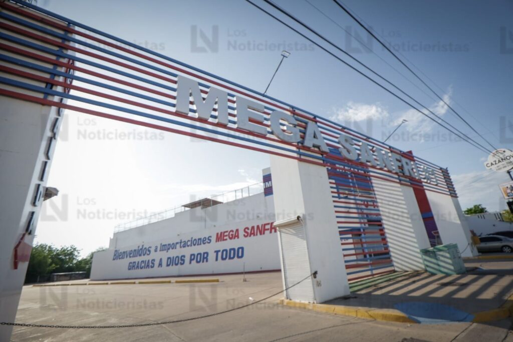 FGR asegura la tienda de importaciones Mega Sanfri en Culiacán, Sinaloa