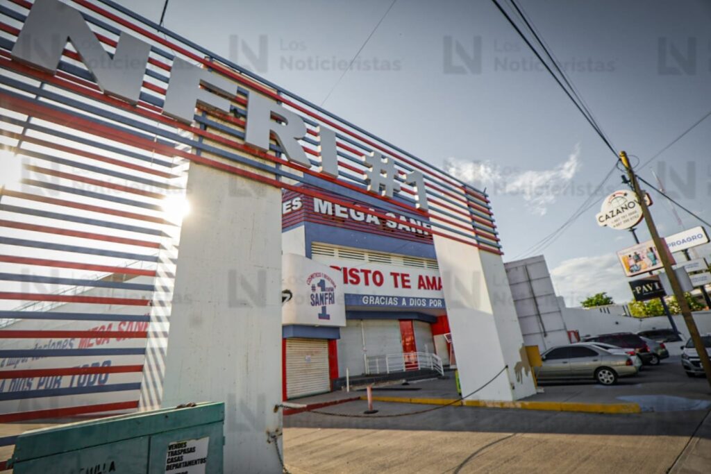 FGR asegura la tienda de importaciones Mega Sanfri en Culiacán, Sinaloa
